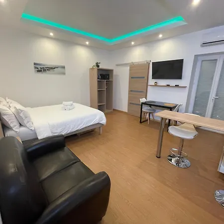 Aparthotel Résidence Akantha Nizza