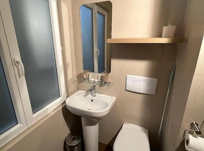 Aparthotel Akantha 3*
