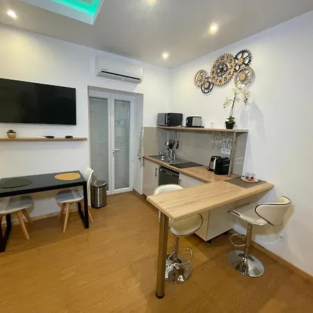 Ξενοδοχείο με διαμερίσματα Akantha